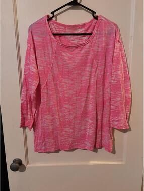 Betsey Johnson Pink and White Patterned 3/4 Sleeve Top Size Large